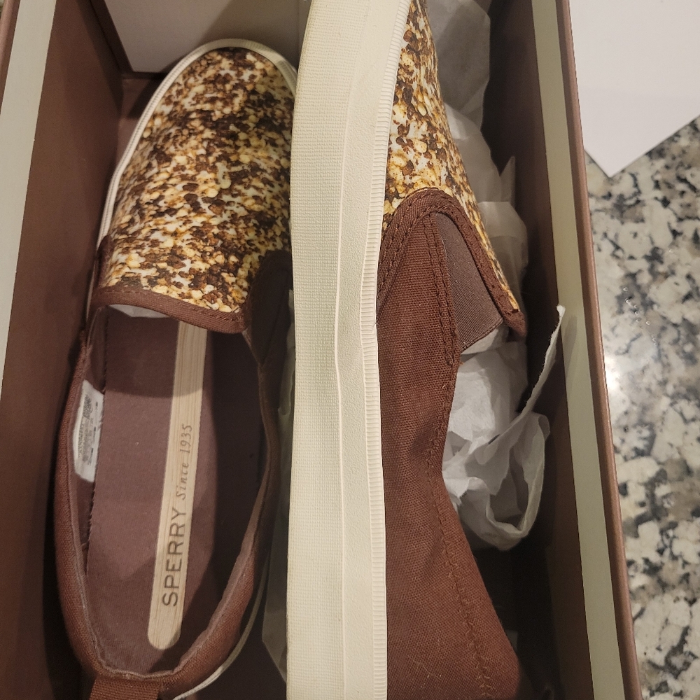 NWT Sperry Crest Core Twin Good Humor